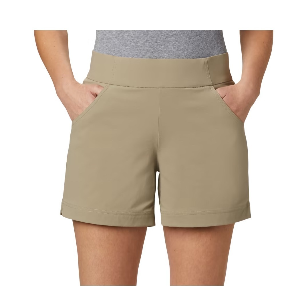 Columbia women’s anytime casual pull on shorts in tusk. Size medium